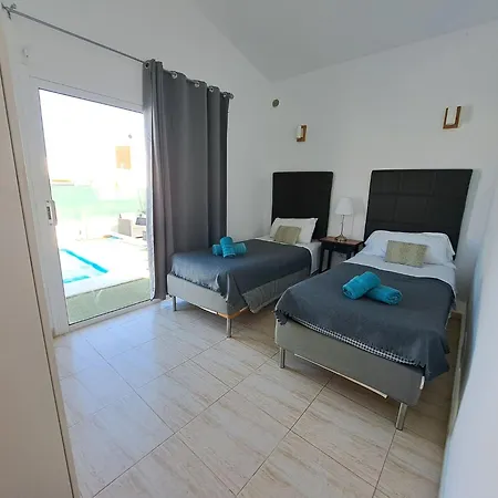 Villa Villa Rayo Azul, Heated Pool And Ocean Views
