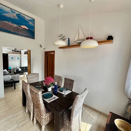 Rayo Azul, Heated Pool And Ocean Views Villa