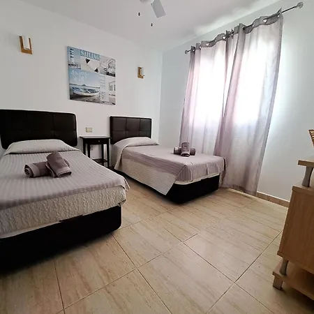 Rayo Azul, Heated Pool And Ocean Views La Oliva